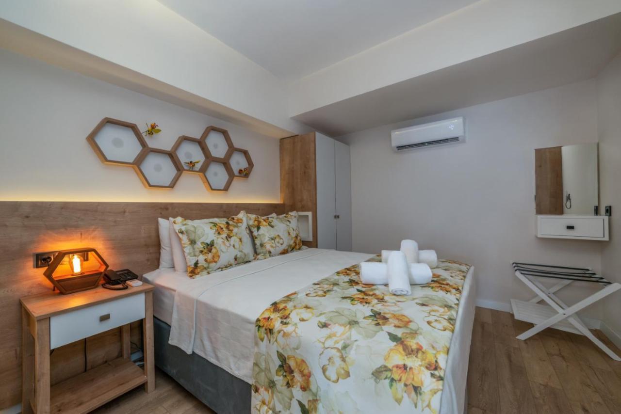 Ece Marina Suites Fethiye Esterno foto
