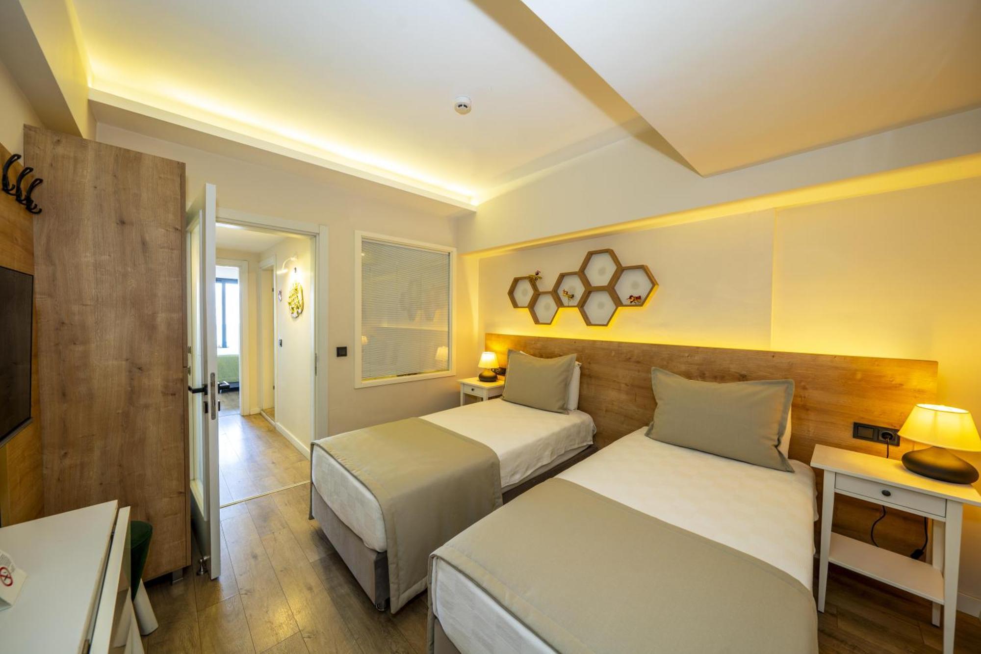 Ece Marina Suites Fethiye Esterno foto